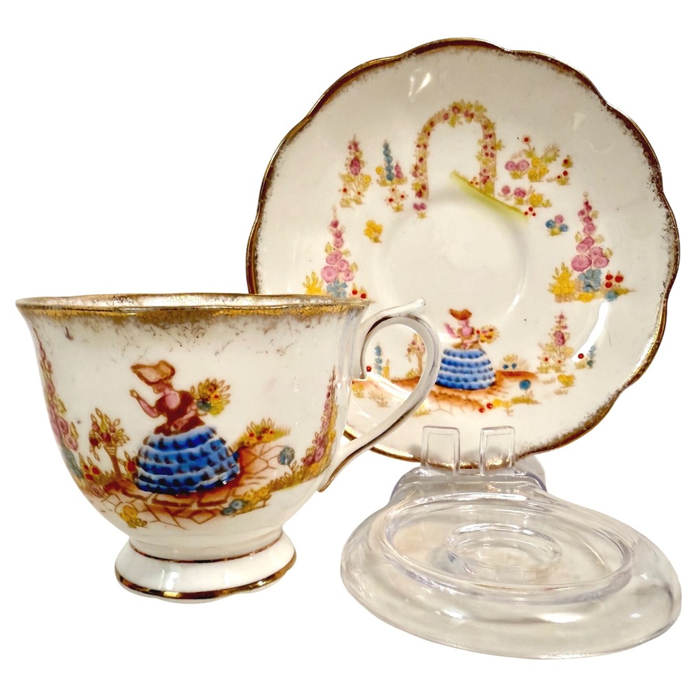 Royal Albert Dainty Dinah Tea Cup & Saucer Set Bone China England Vintage